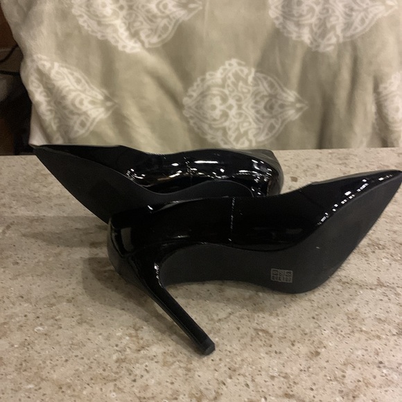 NWOT Stuart Weitzman Leigh 95 Patent Classic Black Pumps Size 9 - Picture 9 of 11